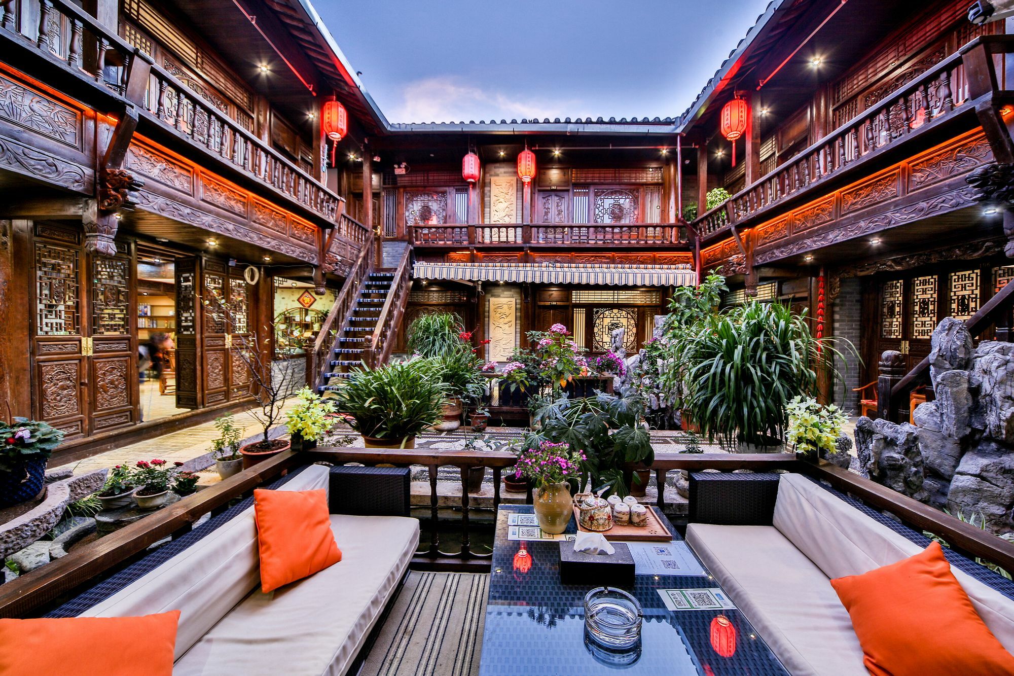 He Mu Ju Inn Zhongyi Branch Lijiang  Eksteriør billede